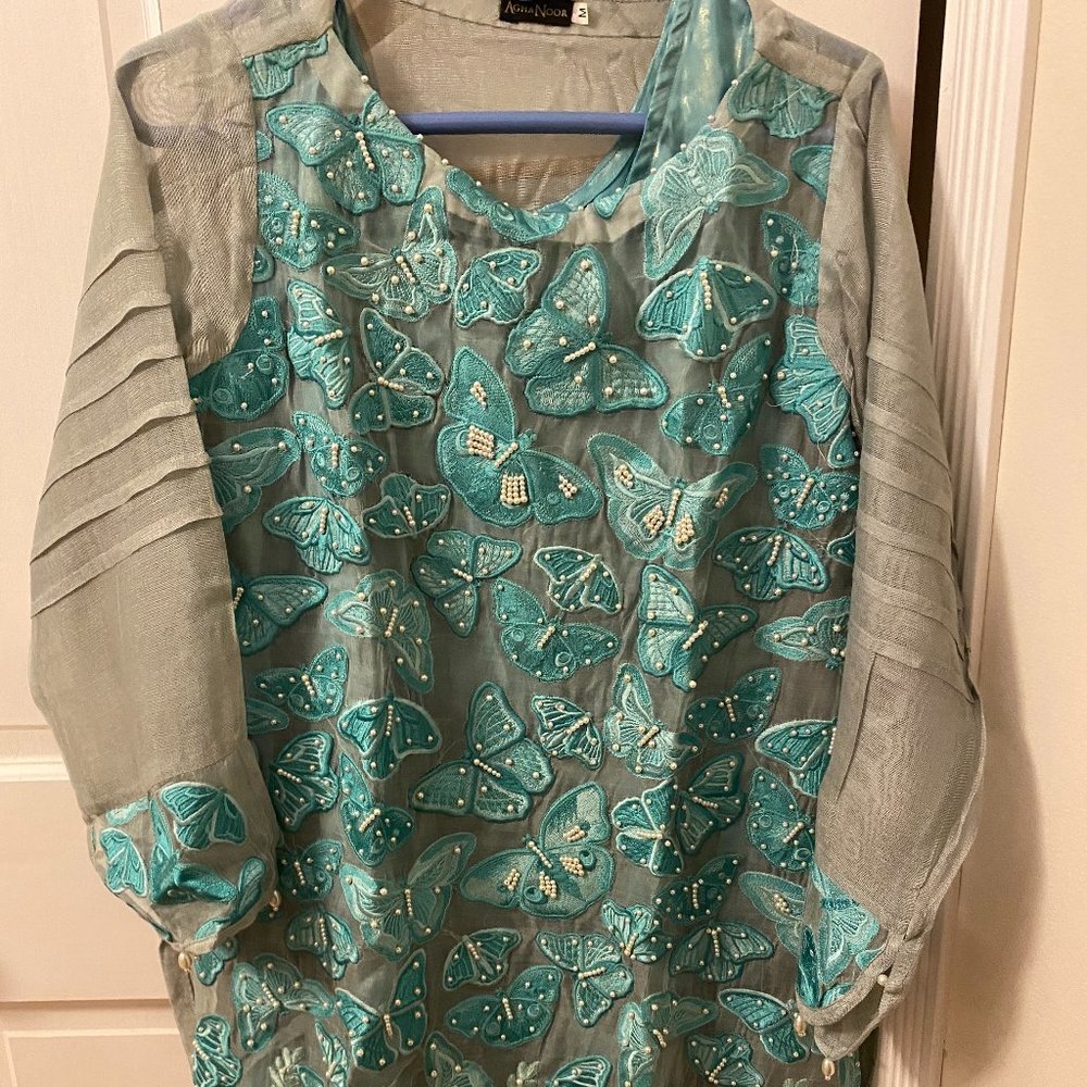 Pakistani Agha Noor Medium Suit (3 piece)